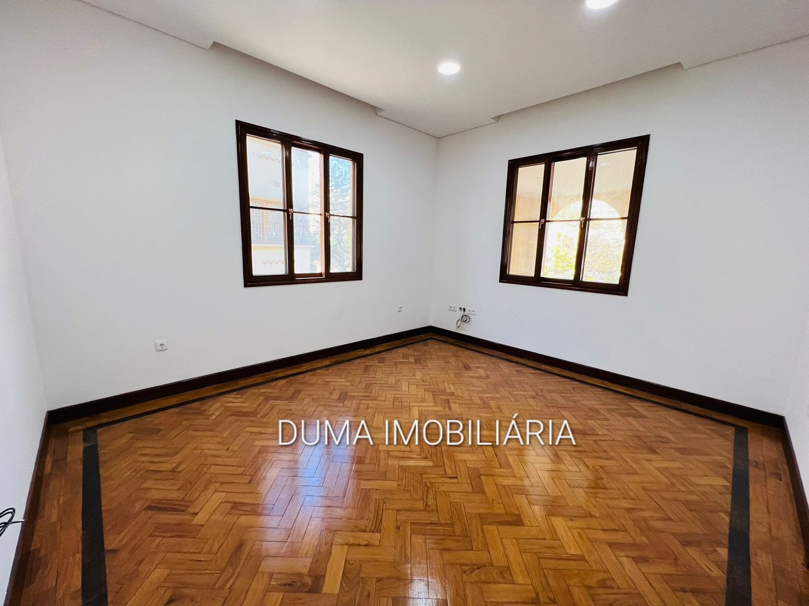 371524581_961715471745360_8994508629720540810_n