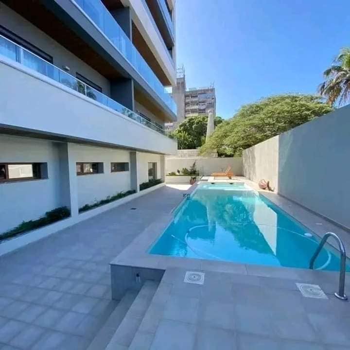 443823979_1111208176796088_994159329858378277_n