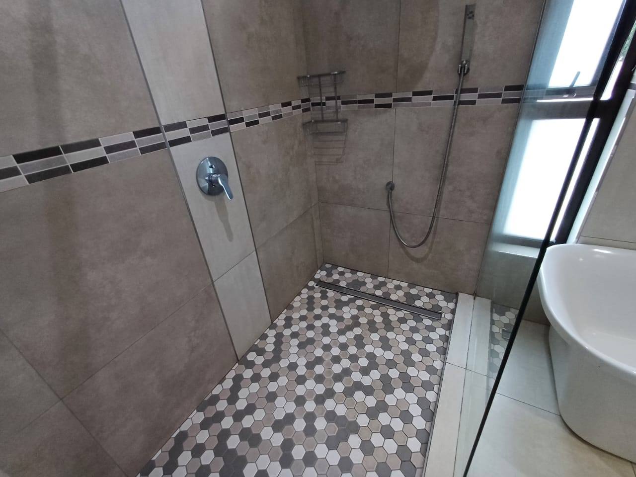 499497902_1365747944675442_6854283057888604392_n