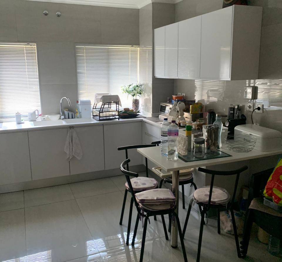 564253948_1481866696396899_1481067576873383327_n