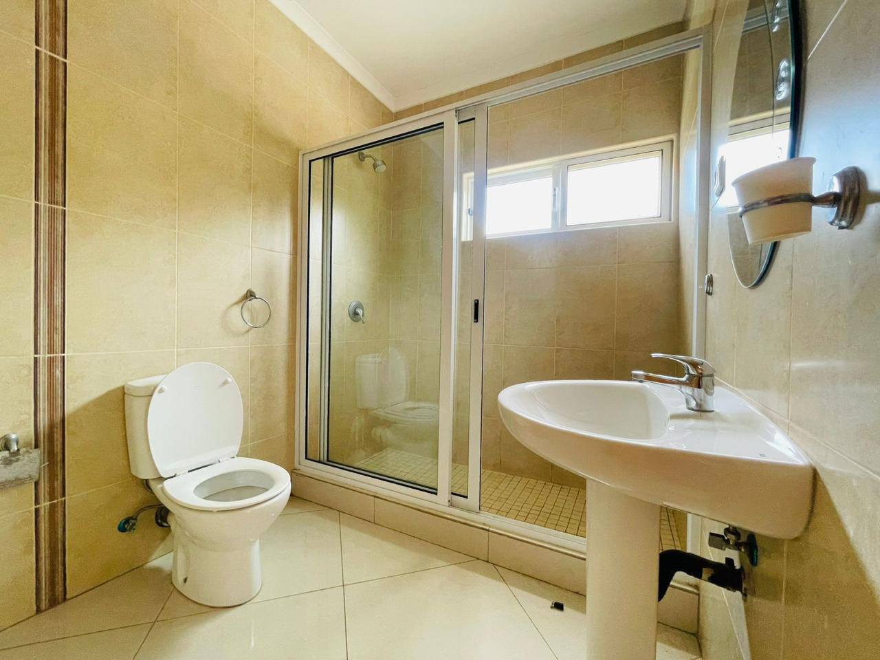 565707618_1482701662980069_5285407692935996588_n