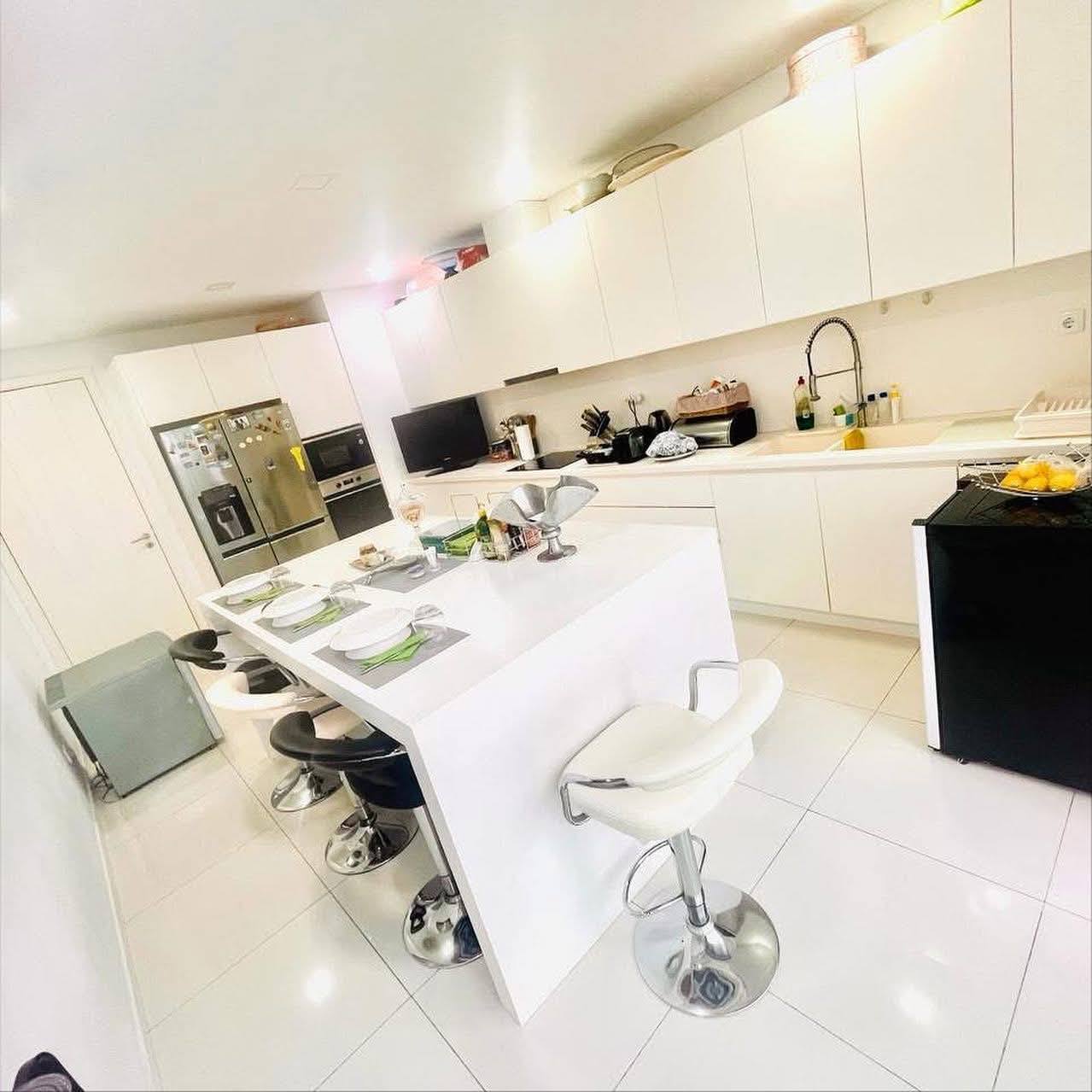 592182218_1521682345748667_1658024886009382284_n