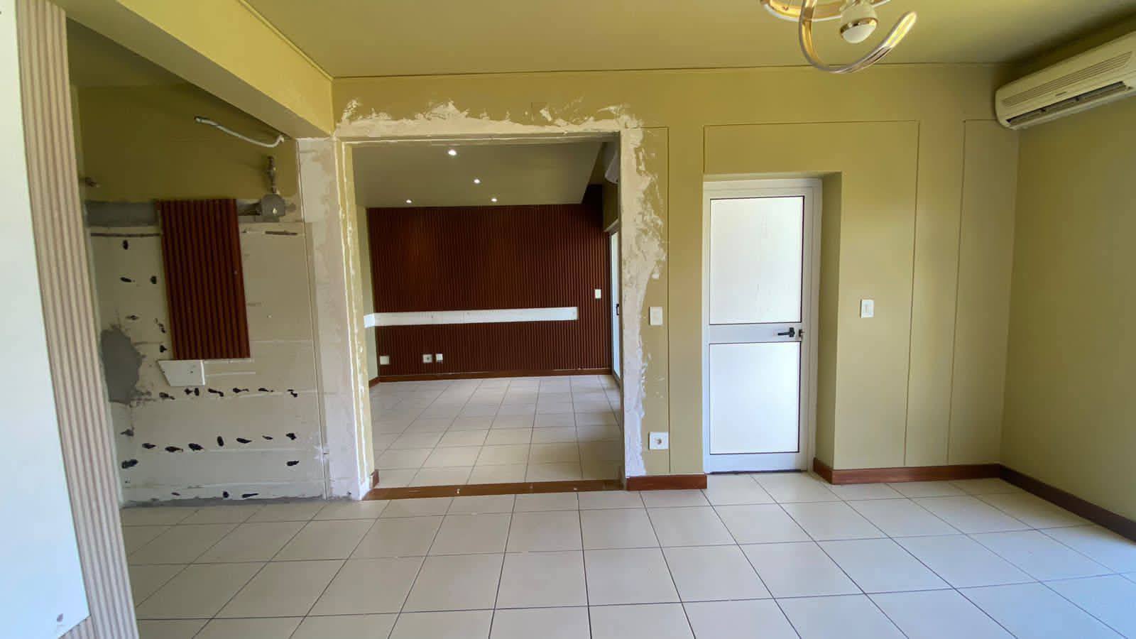 593995112_1521715975745304_35651995313793040_n