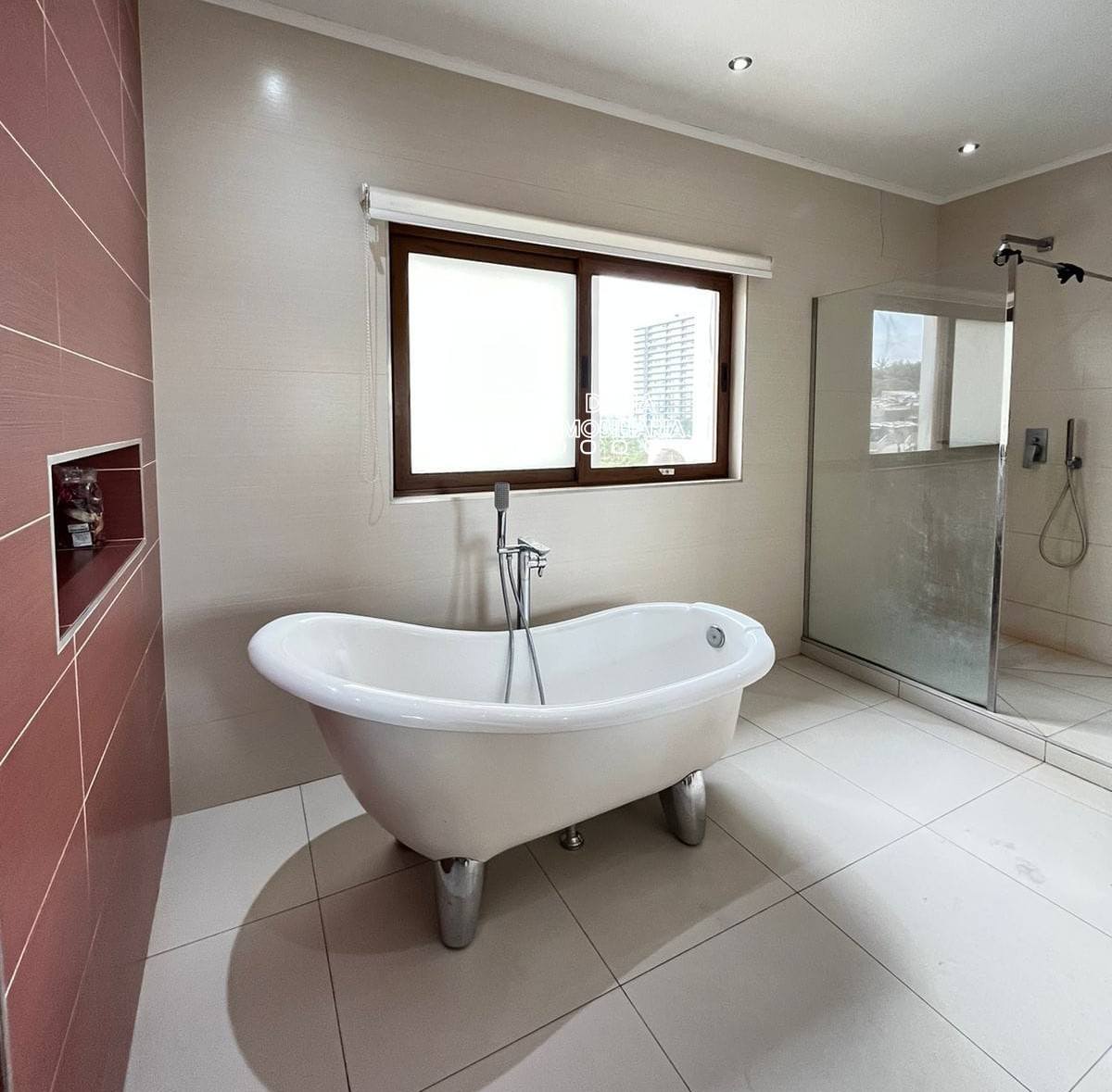 596811685_1528204215096480_7291998568406996390_n