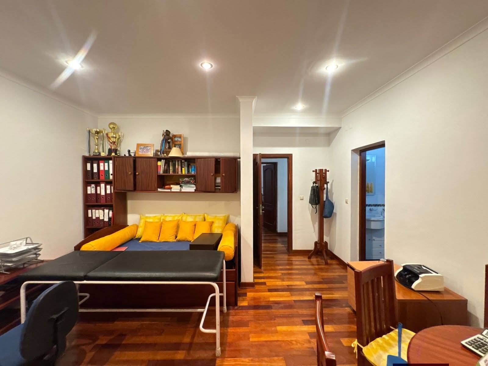 615523221_1553315395918695_8468179596069557618_n