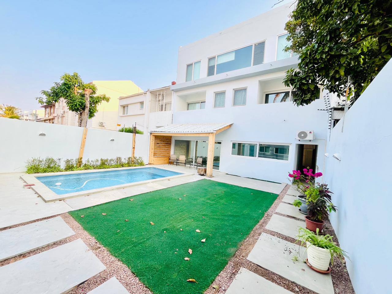 616770161_1553272282589673_6061392119512356263_n