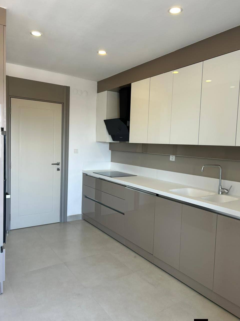 649267915_1598958354687732_3494048516561373679_n