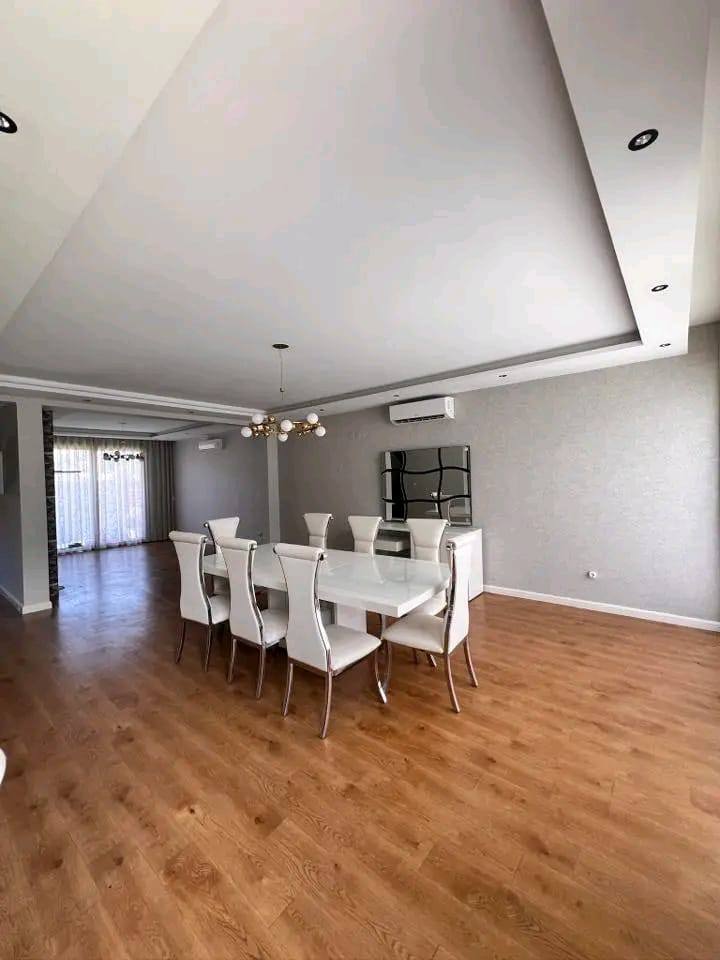 652685183_1605392710710963_2544257961953529342_n