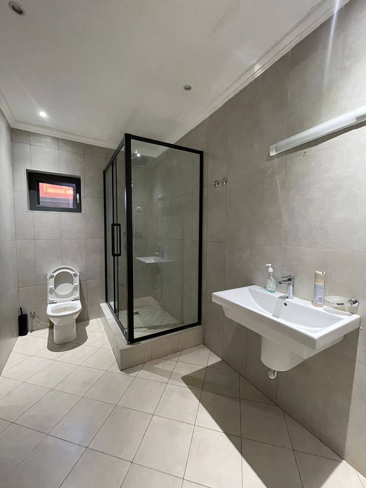 654796355_1605378320712402_90735921144240648_n