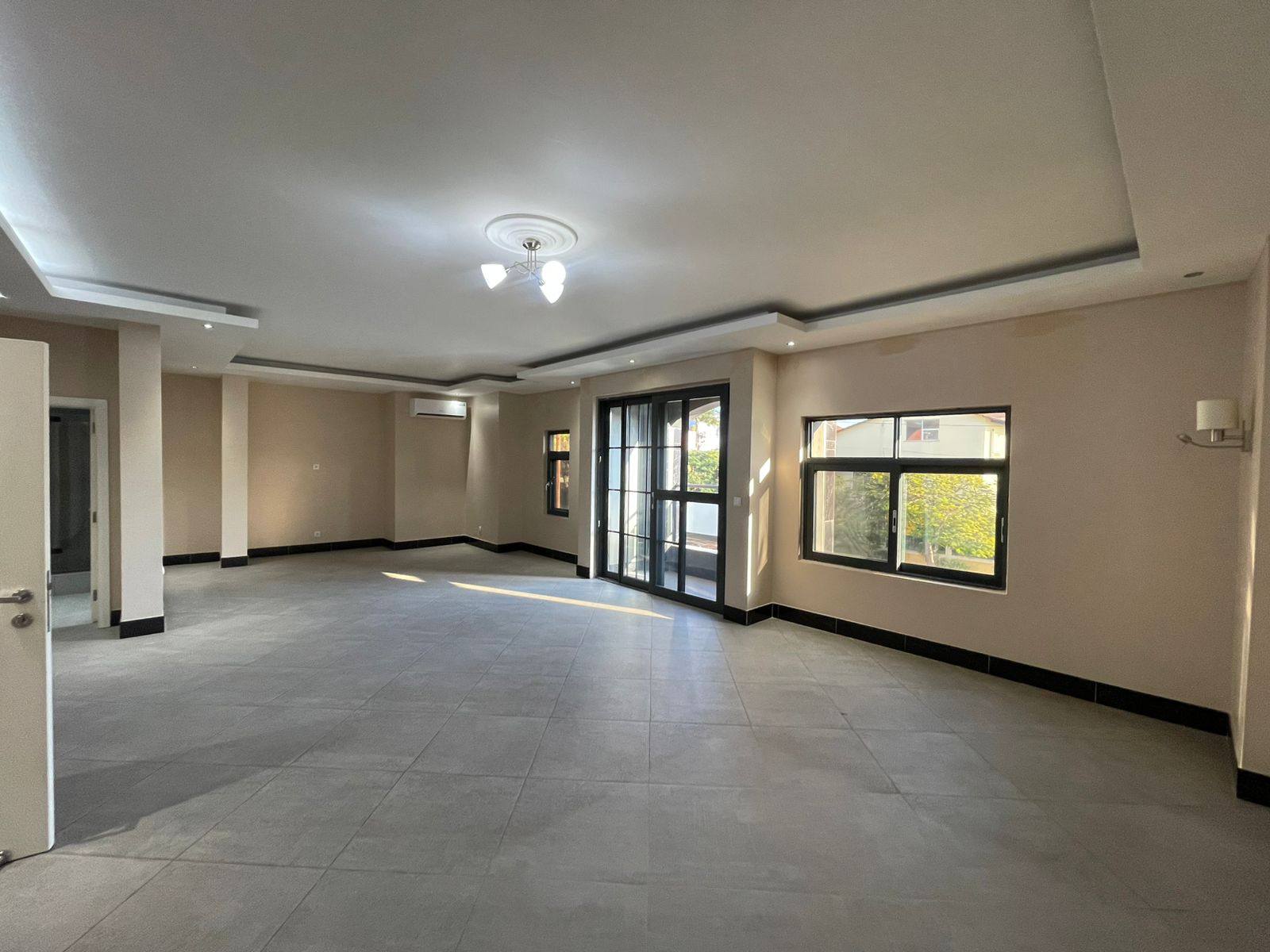 654806729_1605377937379107_7359553572777416220_n