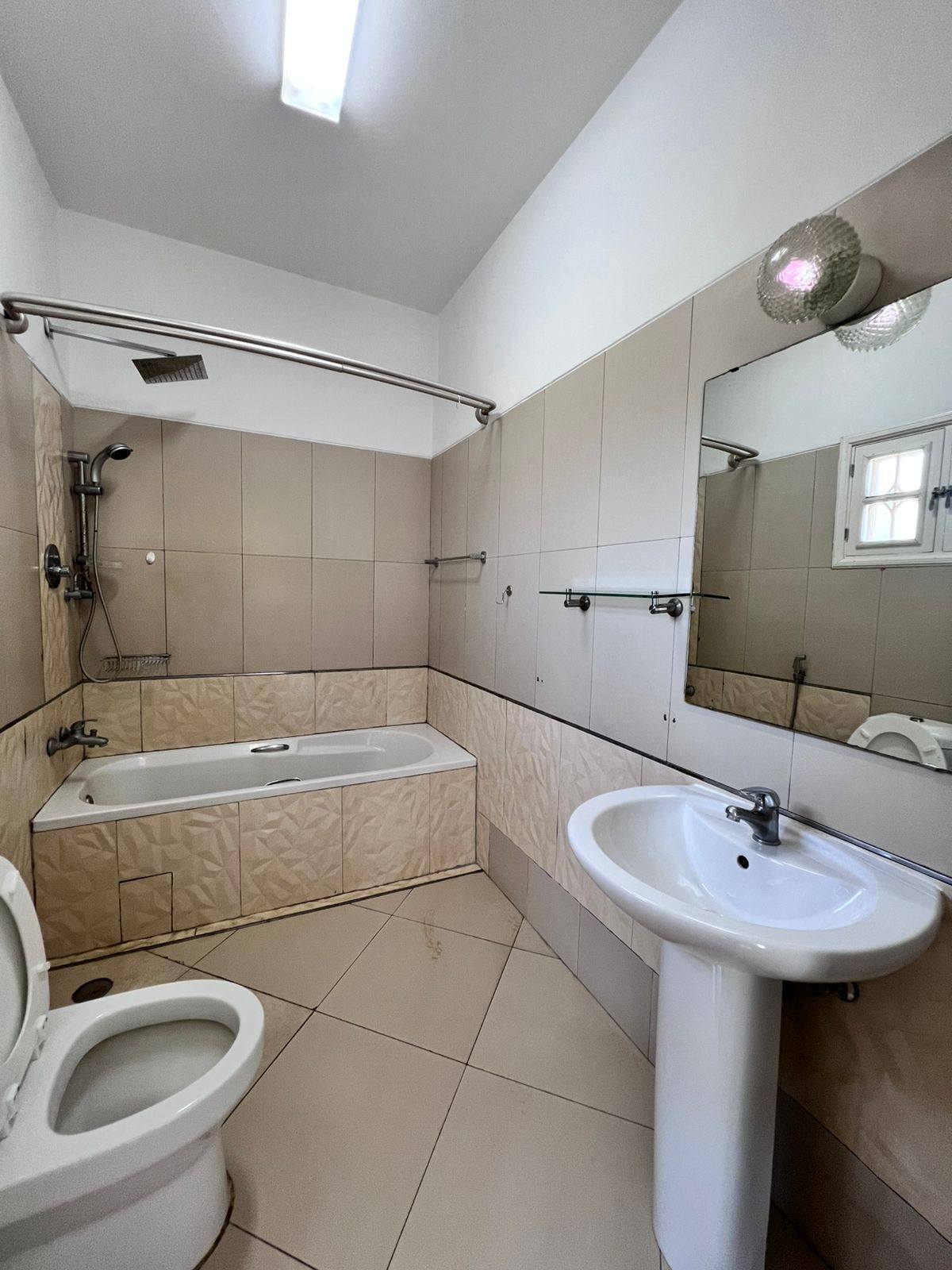 658288772_1612284610021773_1533436027460050150_n